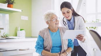 Doctor consulting her patient